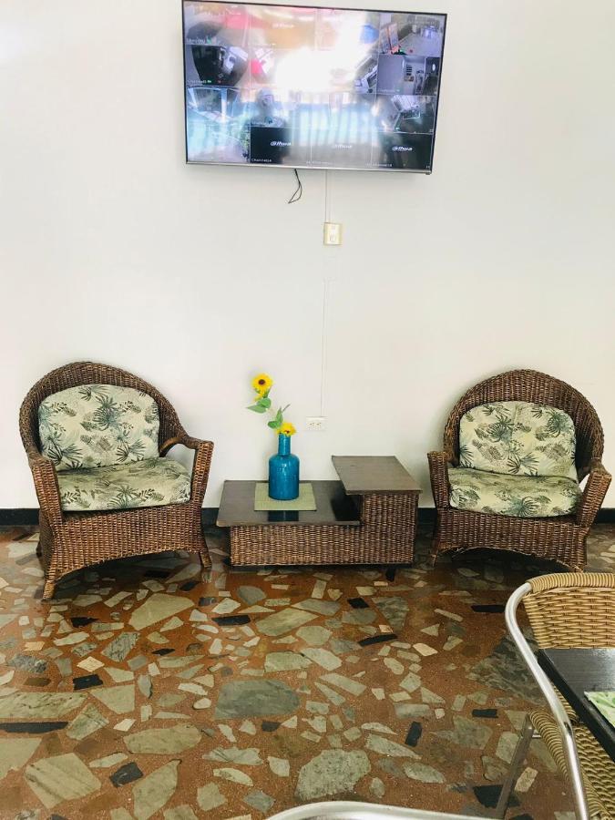 Hotel Maceo メルガル エクステリア 写真