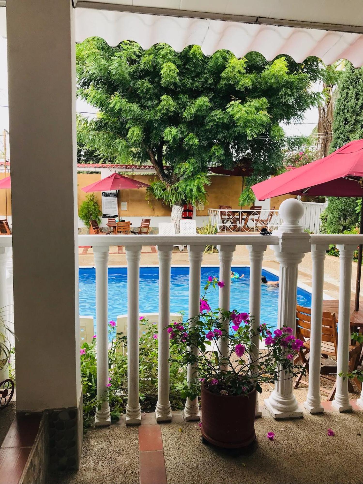 Hotel Maceo メルガル エクステリア 写真
